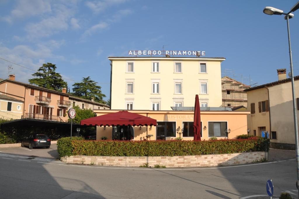 קוסטרמנו Hotel Pinamonte מראה חיצוני תמונה