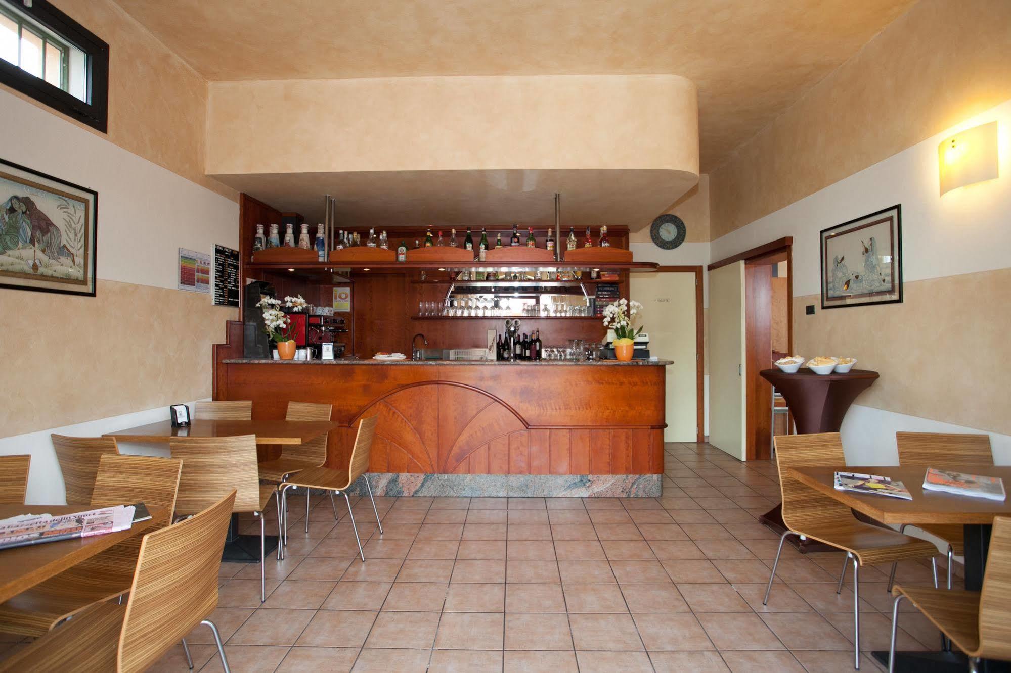 קוסטרמנו Hotel Pinamonte מראה חיצוני תמונה