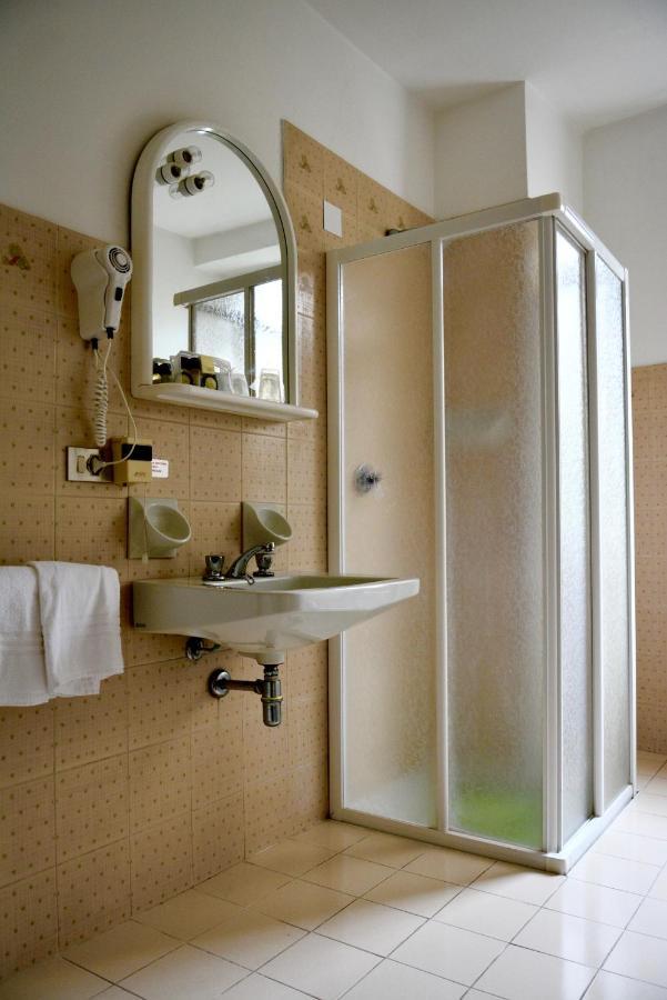 קוסטרמנו Hotel Pinamonte מראה חיצוני תמונה